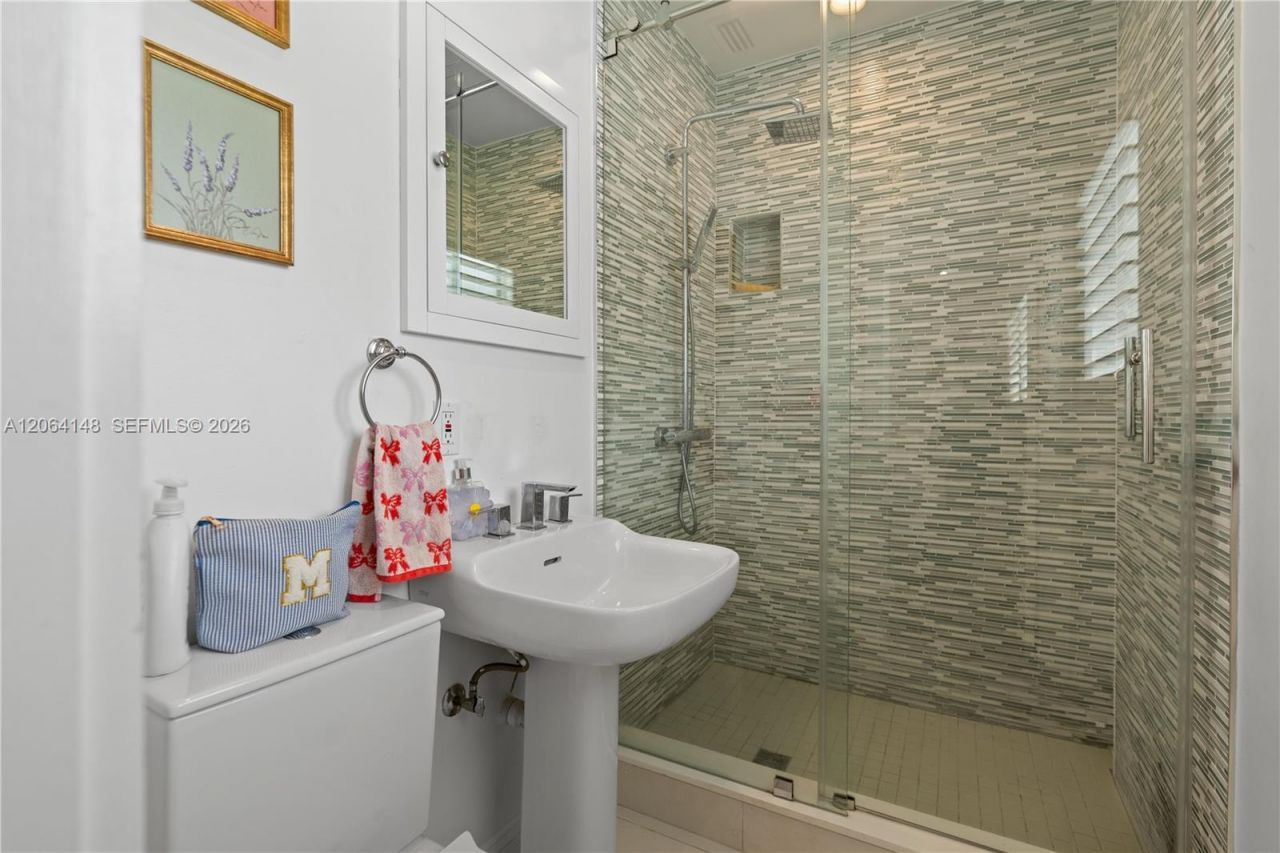 735 Benevento Ave, Coral Gables, FL 33146 Photo