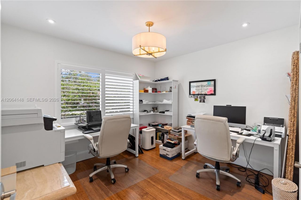 735 Benevento Ave, Coral Gables, FL 33146 Photo