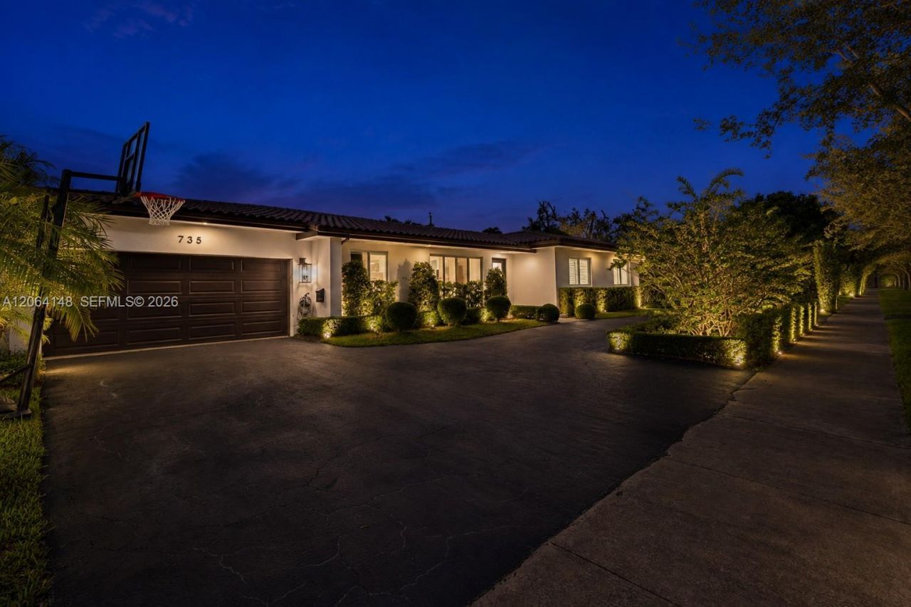 735 Benevento Ave, Coral Gables, FL 33146 Photo