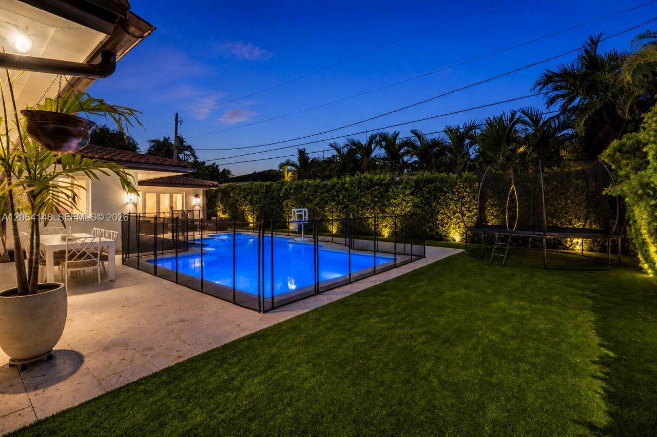 735 Benevento Ave, Coral Gables, FL 33146 Photo