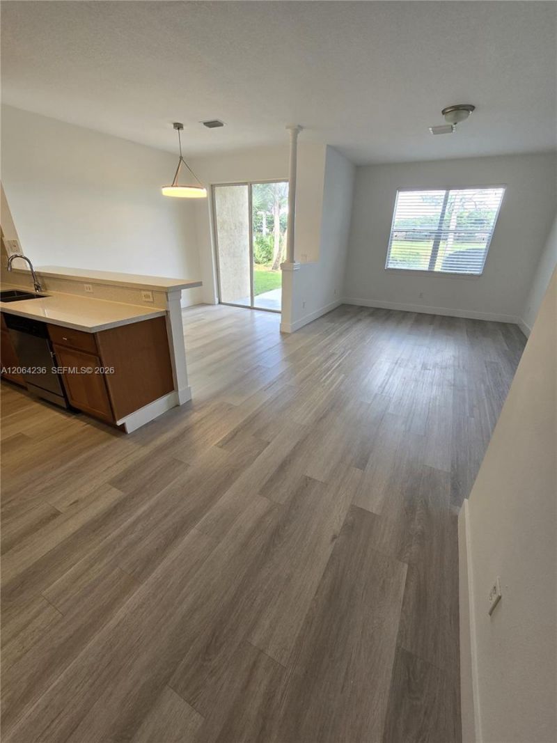 331 River Bluff Ln , Royal Palm Beach, FL 33411 Photo