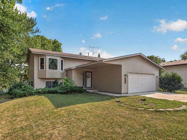 606 8th Street NW, Buffalo, MN 55313