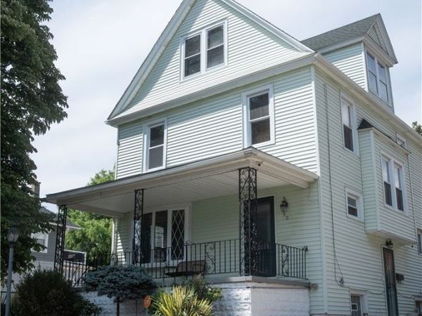 90 Hedley Place, Buffalo, NY 14208