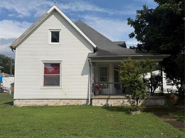 327 N Hickory Street , Centralia, IL 62801