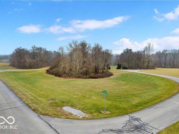 3169 Kestrel Court , Martinsville, IN 46151