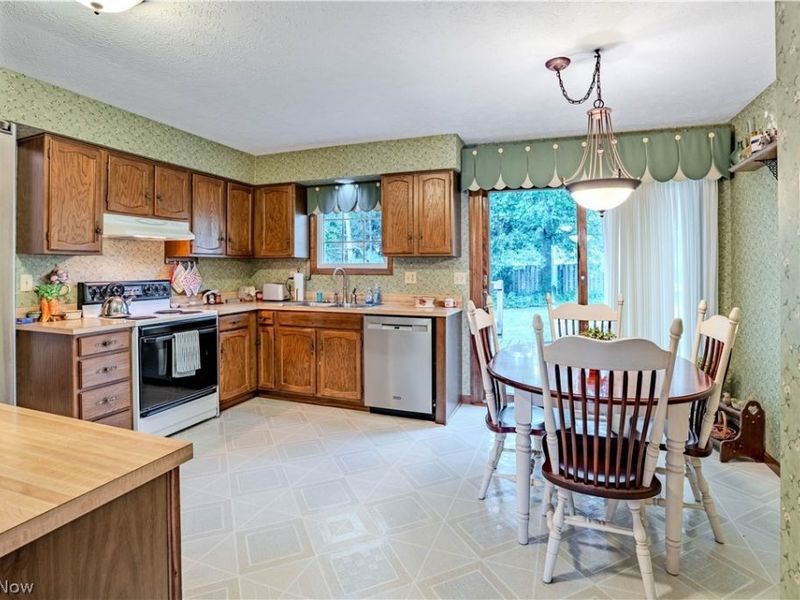 13431 Olde Orchard Road , Strongsville, OH 44136 Photo 15