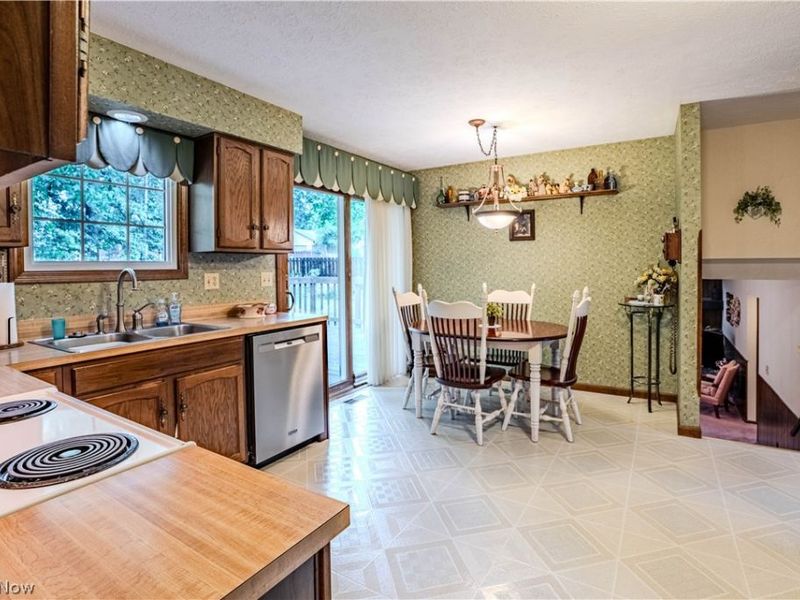 13431 Olde Orchard Road , Strongsville, OH 44136 Photo 16