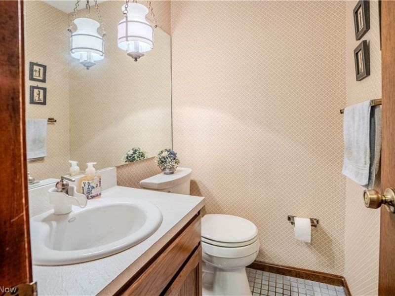 13431 Olde Orchard Road , Strongsville, OH 44136 Photo 23