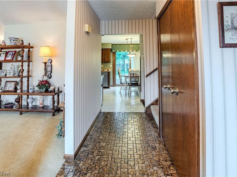 13431 Olde Orchard Road , Strongsville, OH 44136 Photo 6