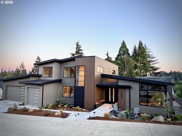 1025 CRENSHAW RD, Eugene, OR 97401