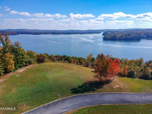 245 River Run Tr, Spring City, TN 37381