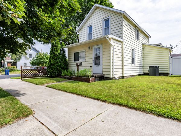 1501 10th St S, La Crosse, WI 54601