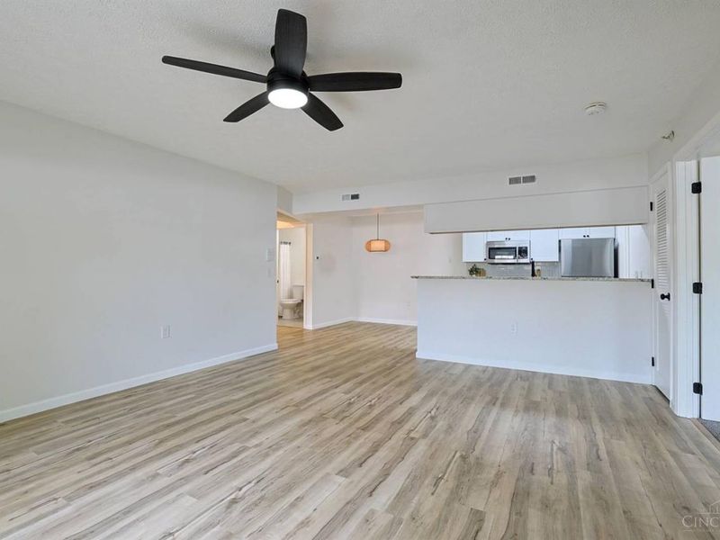 3181 Preserve Lane, Unit 1D, Cincinnati, OH 45239 Photo 7