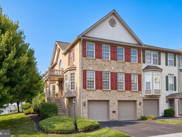 340 HARVEST FIELD LANE, YORK, PA 17403