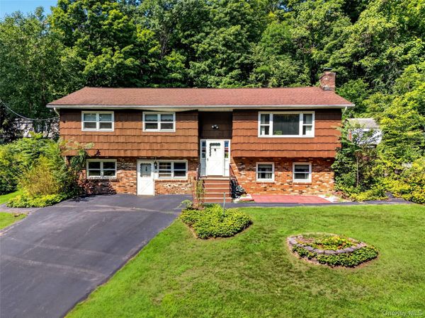 237 Old Church Road , Putnam Valley, NY 10579