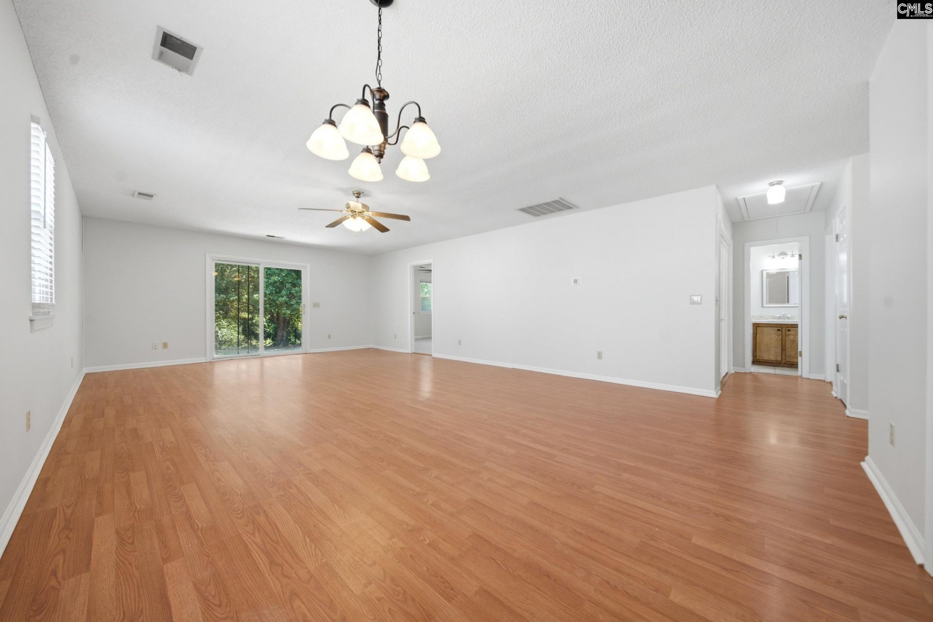 1701 Oak Street  Photo 15