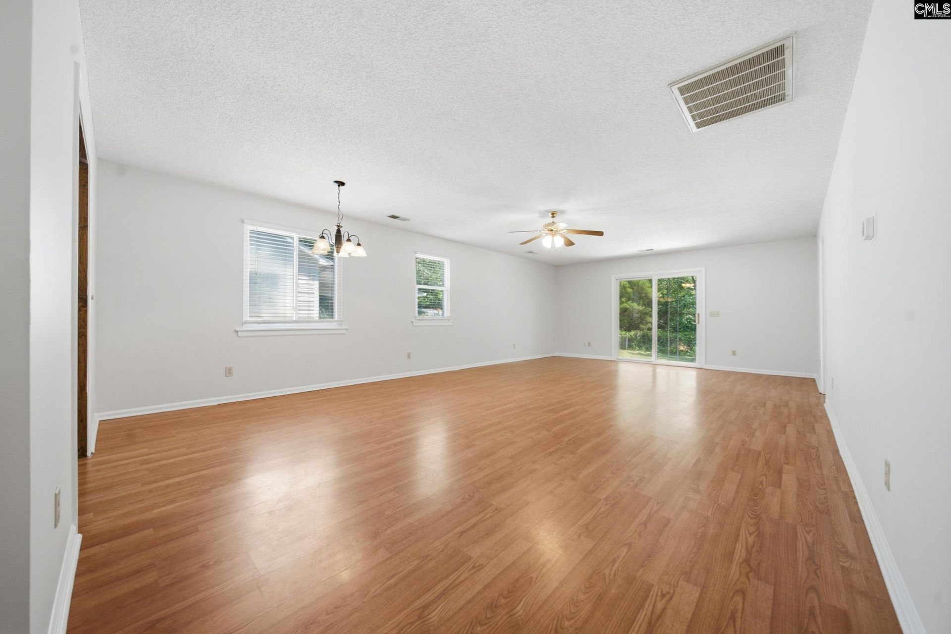 1701 Oak Street  Photo 17