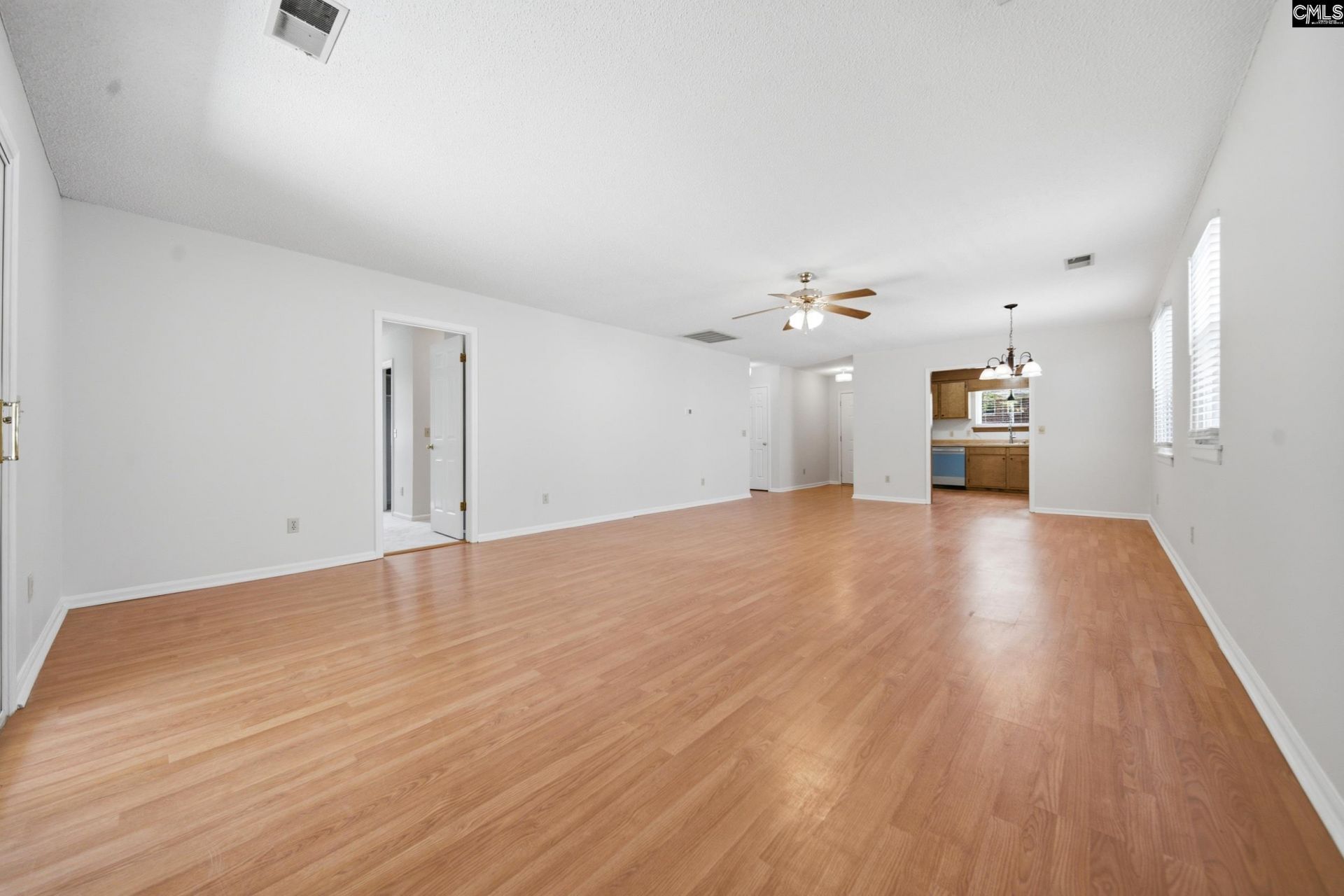 1701 Oak Street  Photo 18