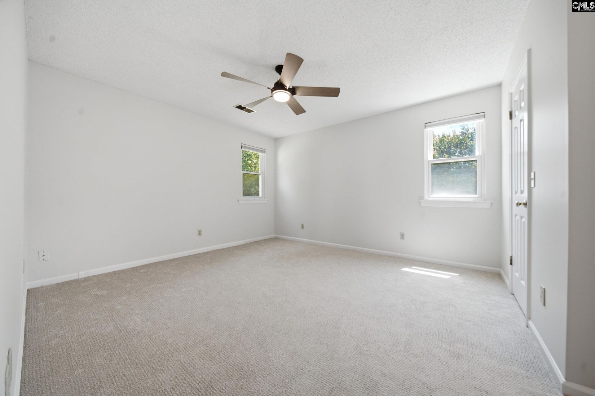 1701 Oak Street  Photo 21