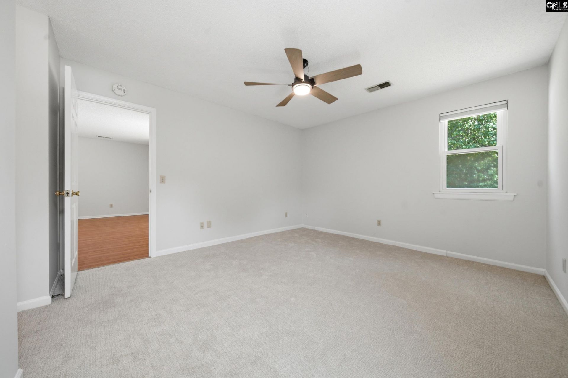 1701 Oak Street  Photo 28