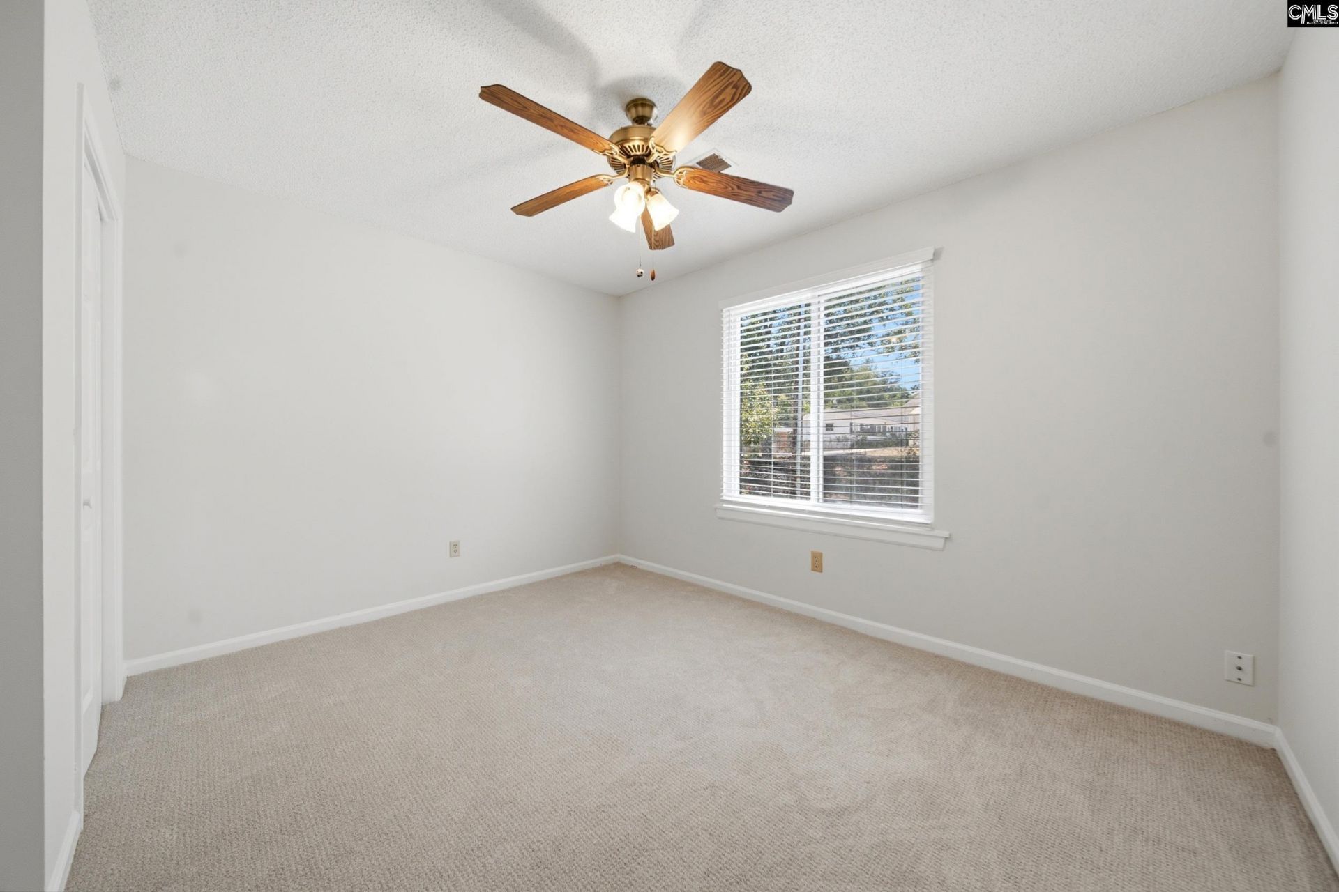 1701 Oak Street  Photo 31