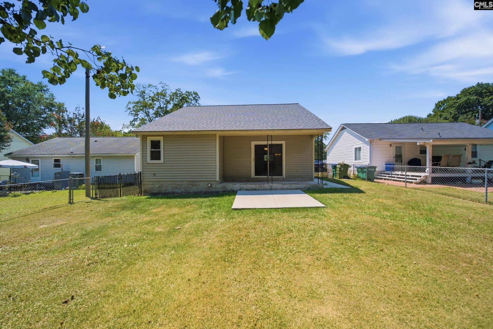 1701 Oak Street  Photo 34