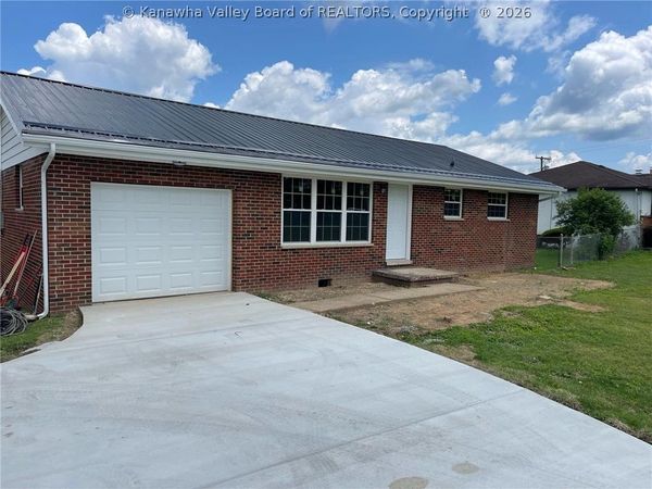 3670 Teays Valley Road Teays Valley Road Road, Hurricane, WV 25526