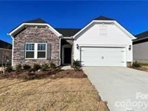 9850 Festival Way, Charlotte, NC 28215