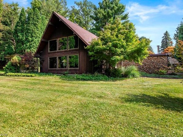 2804 Scheid Road , Huron, OH 44839