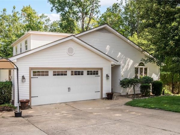 205 Treehouse Lane , Zanesville, OH 43701