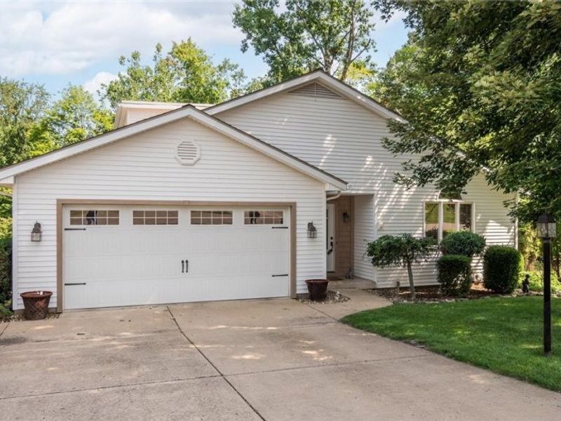 205 Treehouse Lane , Zanesville, OH 43701 Photo 2