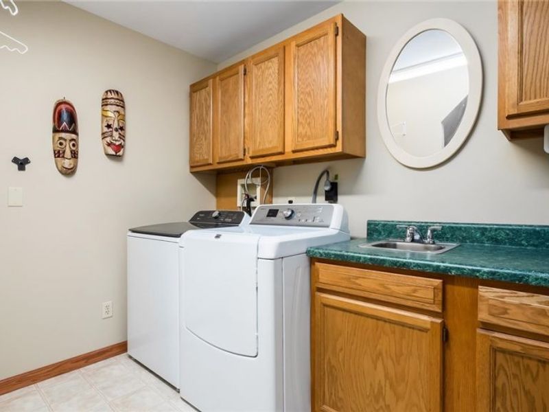 205 Treehouse Lane , Zanesville, OH 43701 Photo 26