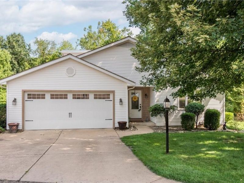 205 Treehouse Lane , Zanesville, OH 43701 Photo 4