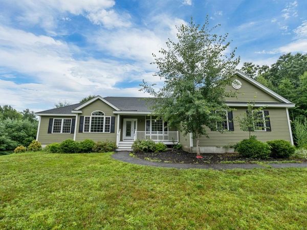 10 Zoe Lane, Newton, NH 03858