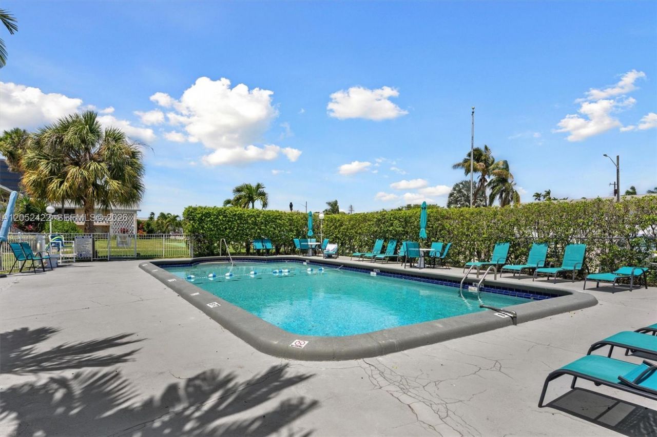 900 Atlantic Shores Blvd, Unit 116, Hallandale Beach, FL 33009 Photo