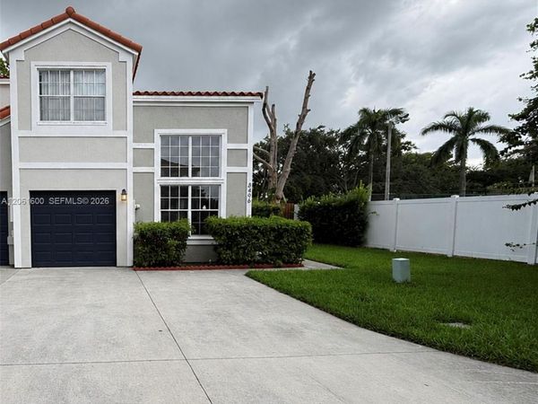 8496 SW 23rd Ct , Miramar, FL 33025