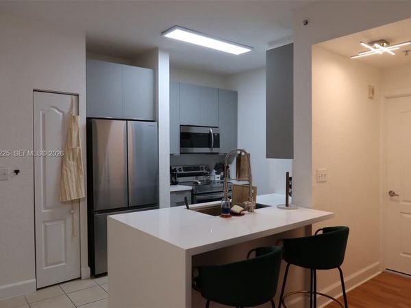 6001 SW 70th St , Unit 311, South Miami, FL 33143