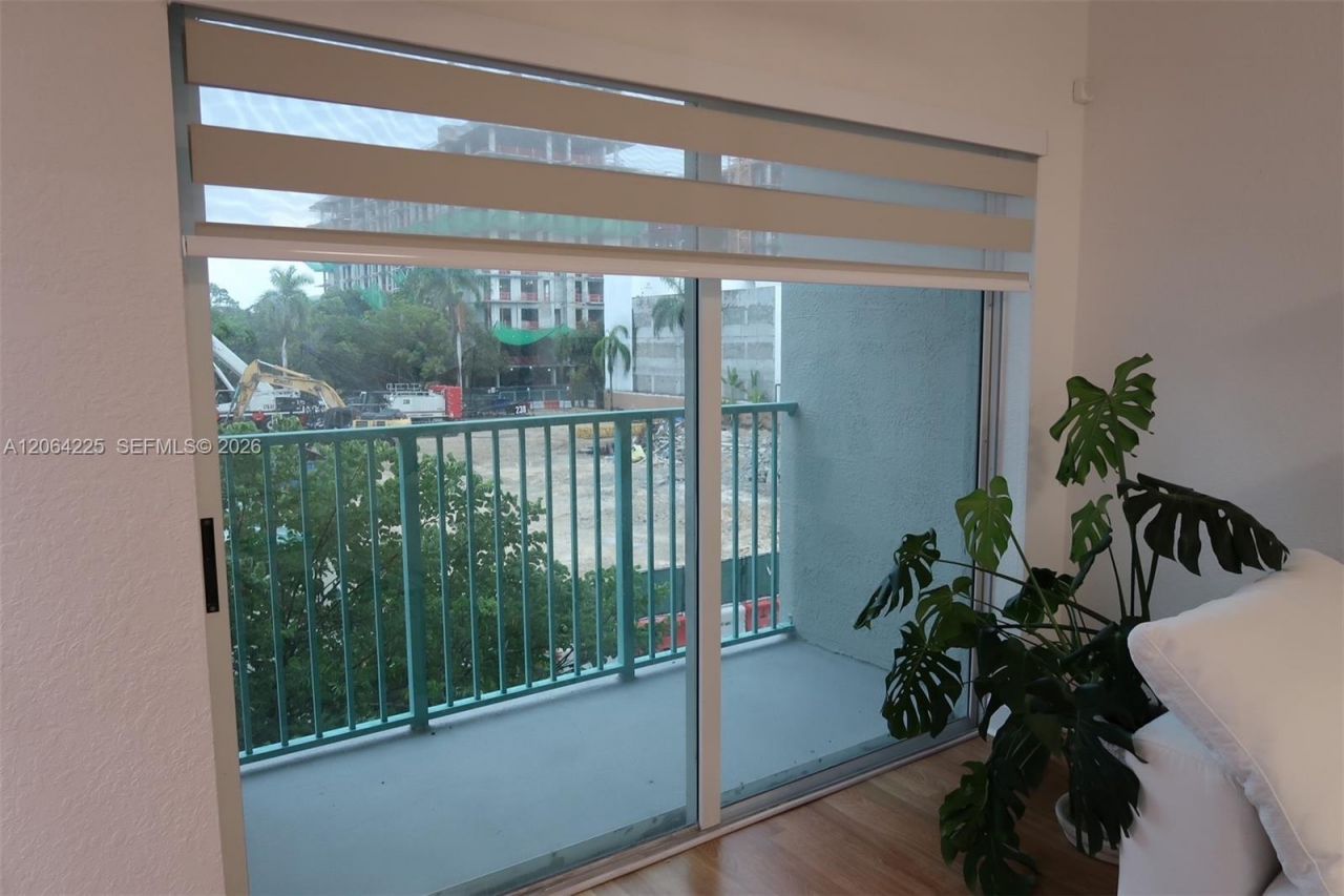 6001 SW 70th St , Unit 311, South Miami, FL 33143 Photo