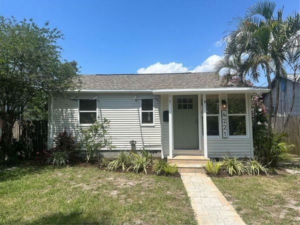 4221 BURLINGTON AVENUE N, ST PETERSBURG, FL 33713