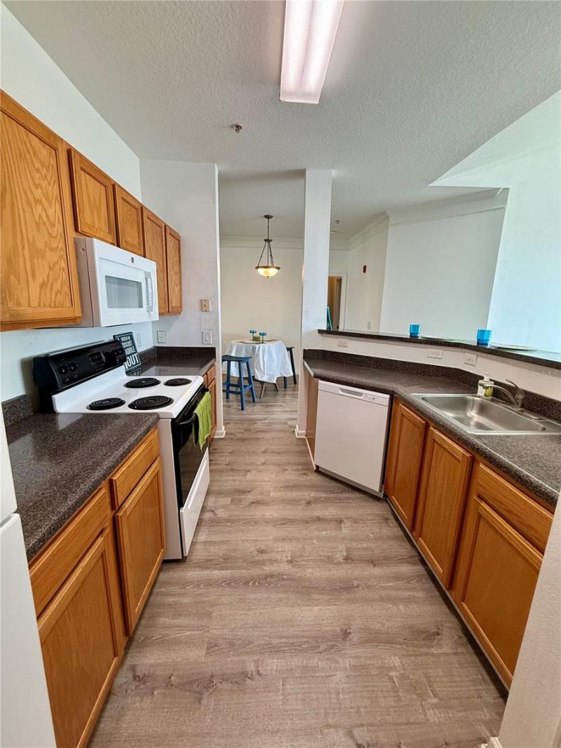4802 51st Street W, Unit 623, Bradenton, FL 34210 Photo