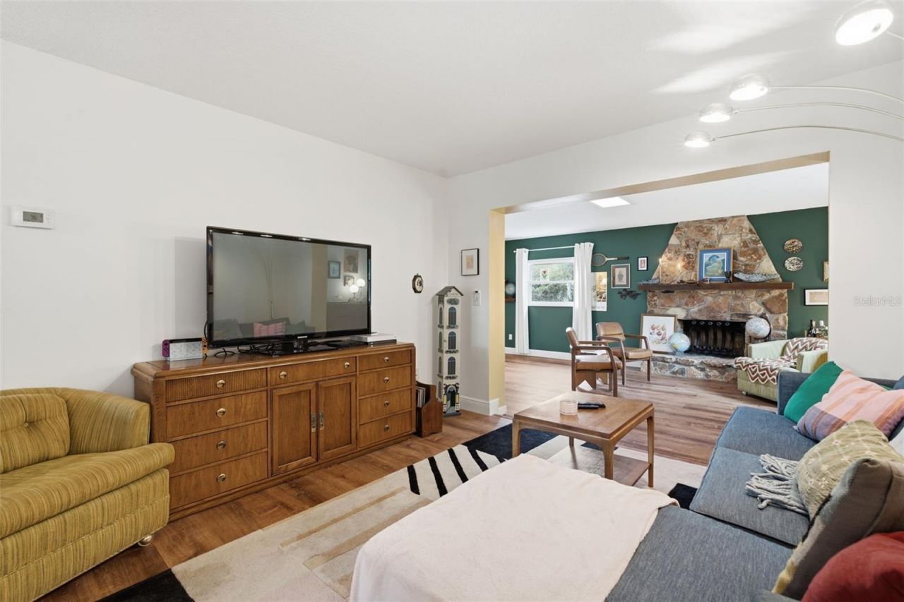 530 E Foothill Way , Casselberry, FL 32707 Photo