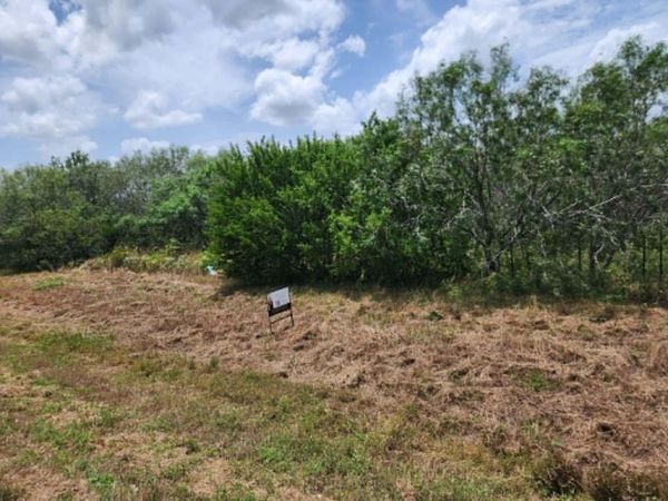 000 Fm 466 ST, Cost, TX 78614