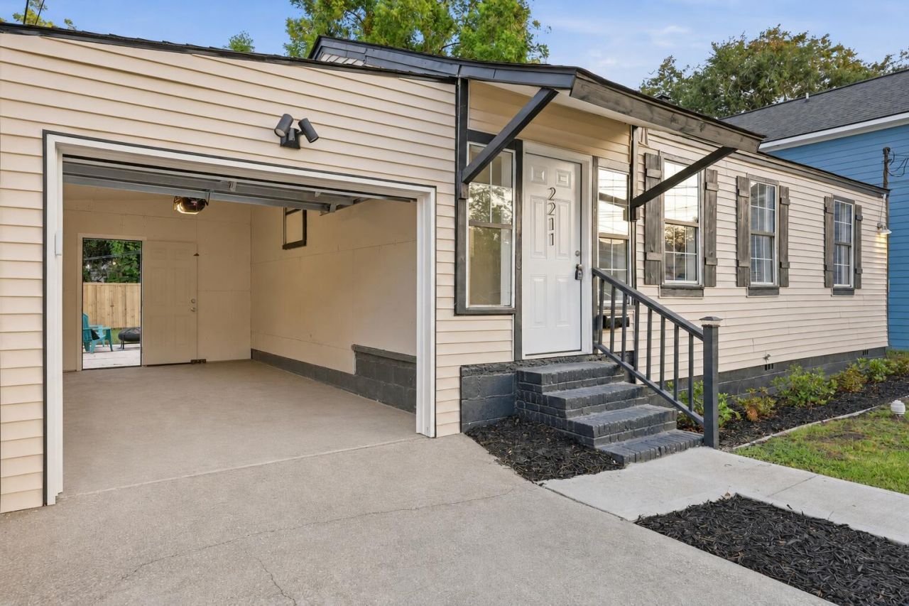 2211 Garfield Street Photo 23