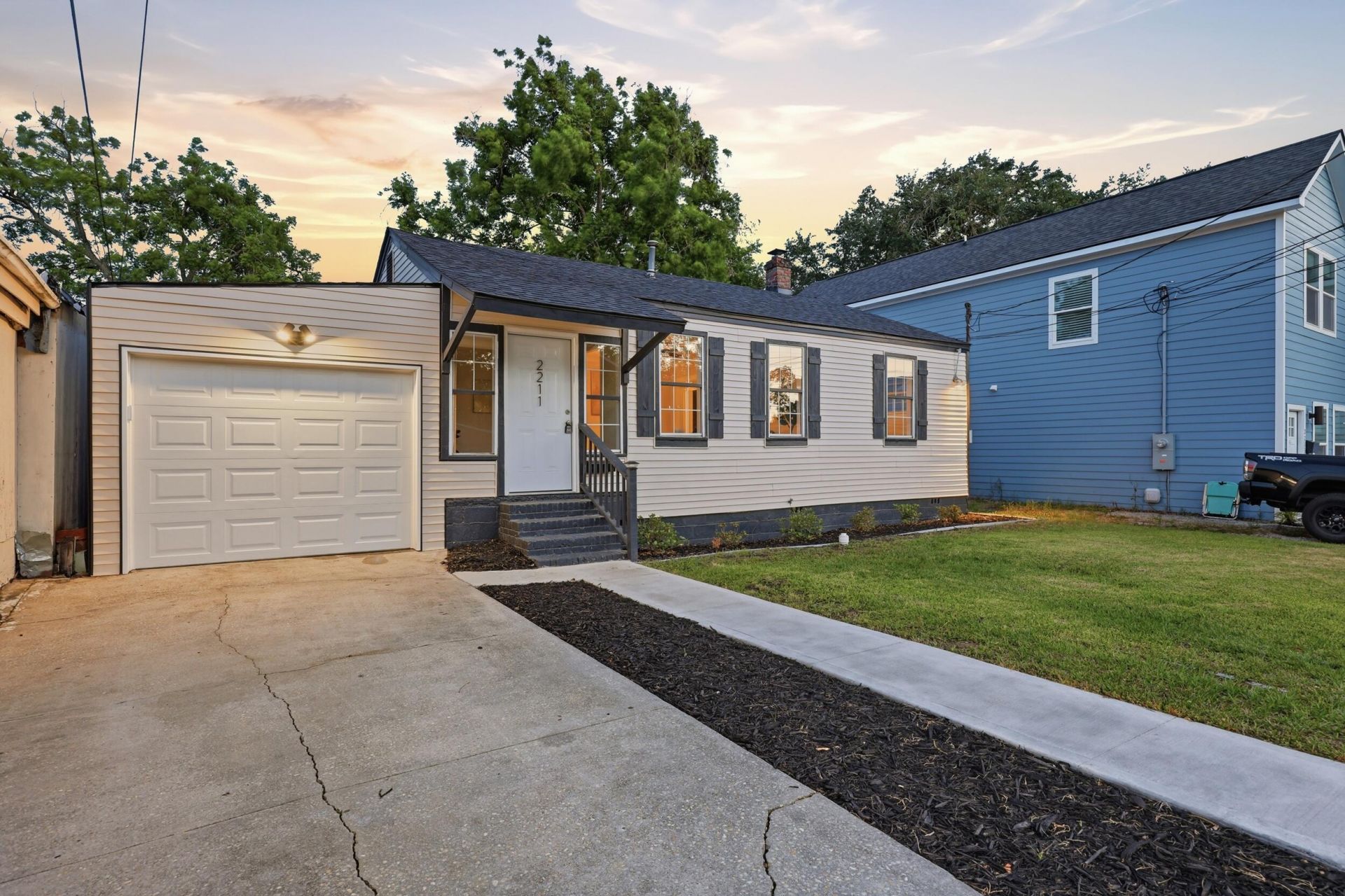 2211 Garfield Street Photo 25