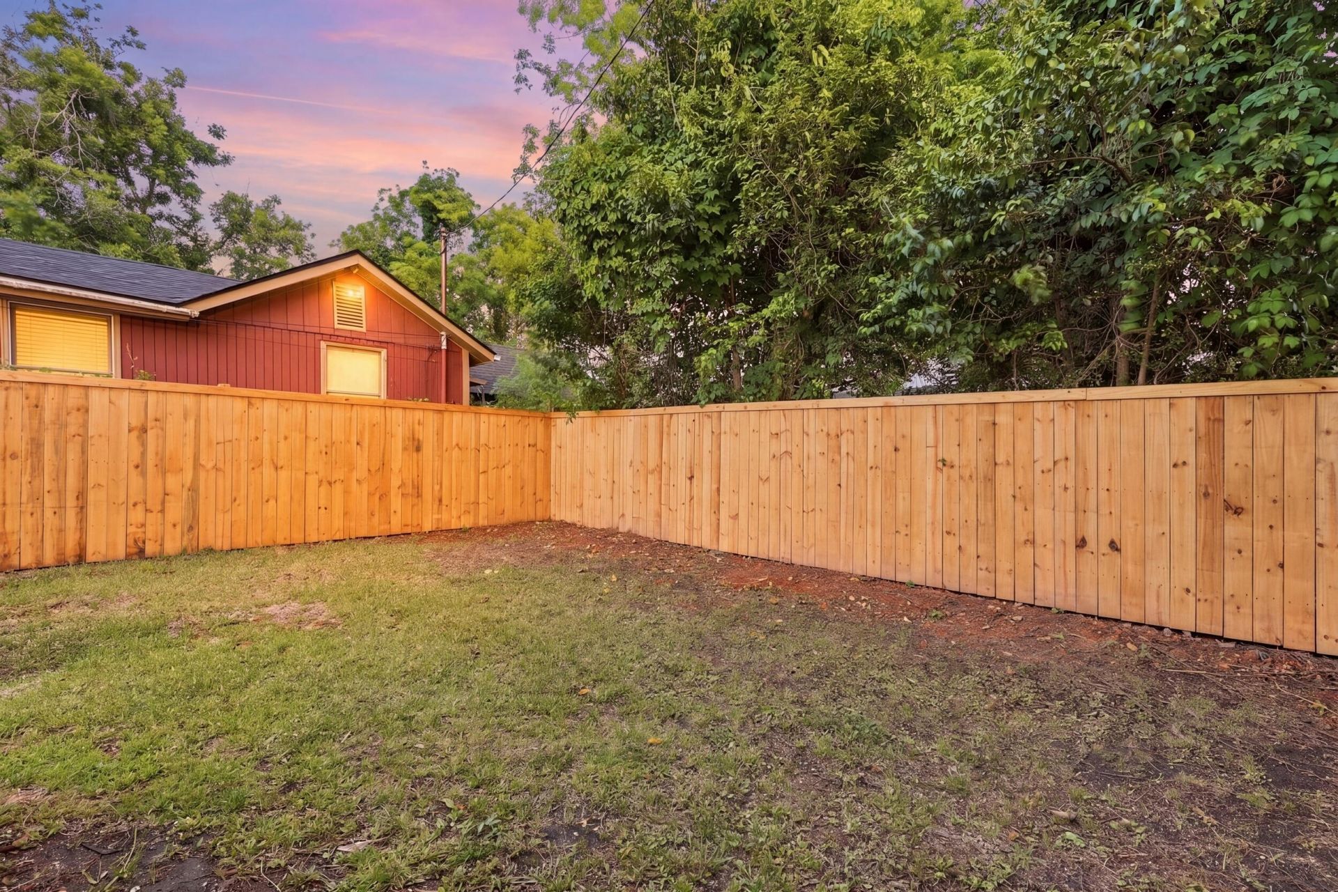 2211 Garfield Street Photo 4