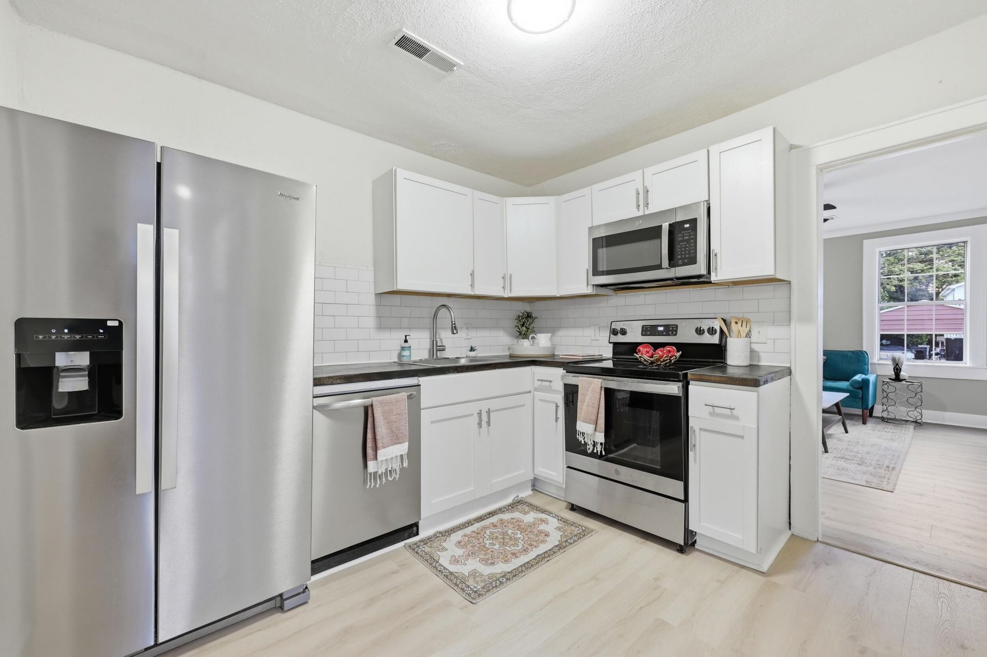2211 Garfield Street Photo 6