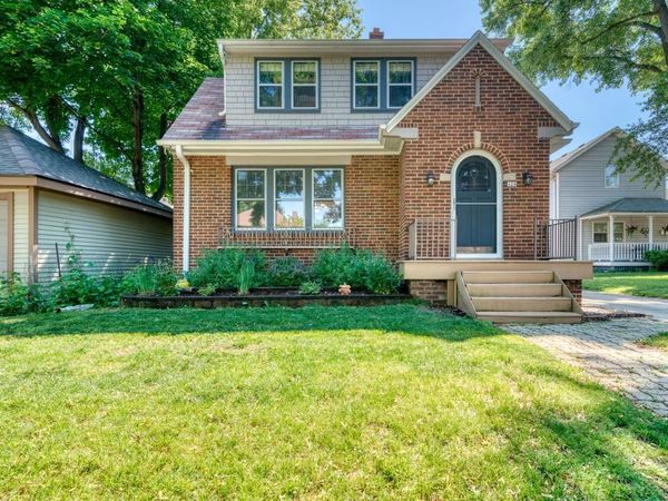 426 N 70th STREET, Wauwatosa, WI 53213