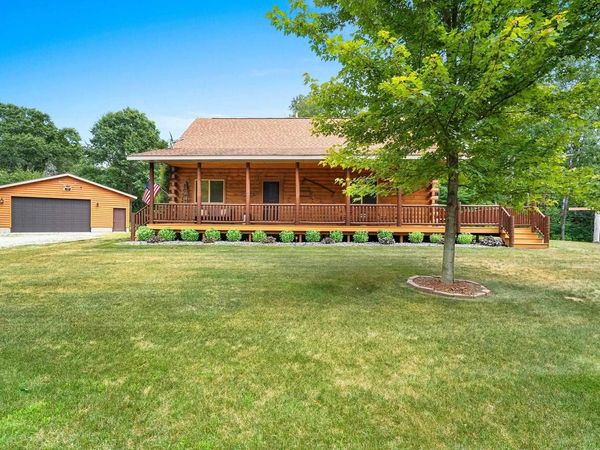 W13501 MERLIN LANE, Crivitz, WI 54114