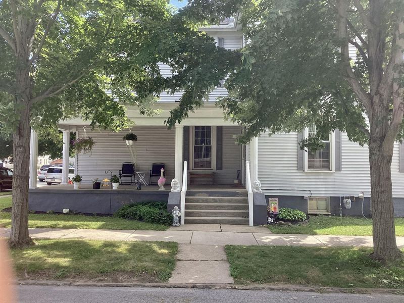 301 S Blackhoof Street, Wapakoneta, OH 45895 Photo 3