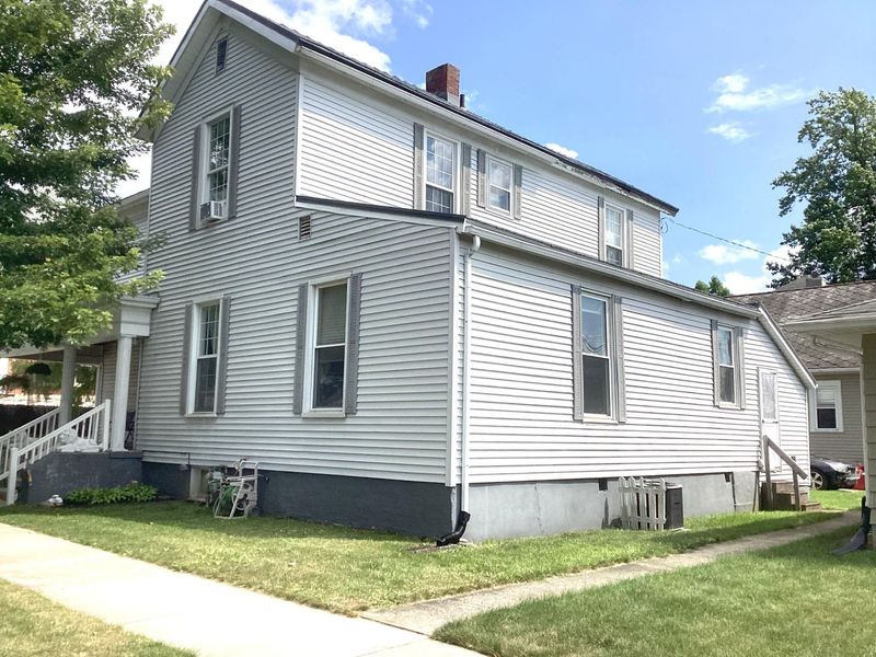 301 S Blackhoof Street, Wapakoneta, OH 45895 Photo 4